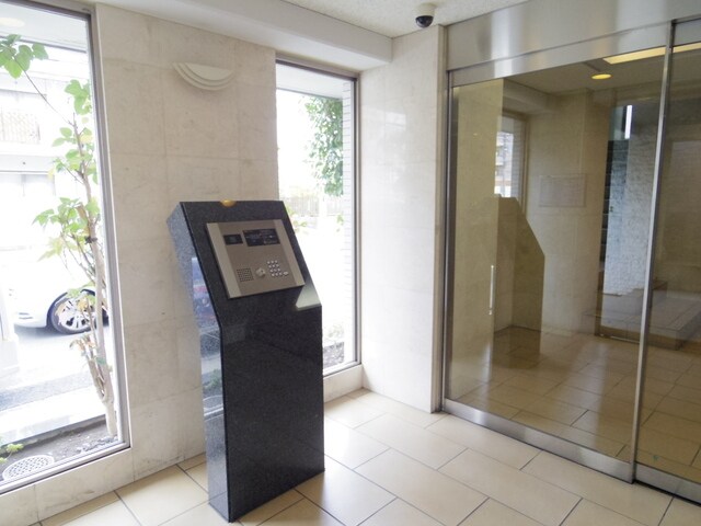 物件外観写真4　(オートロック)