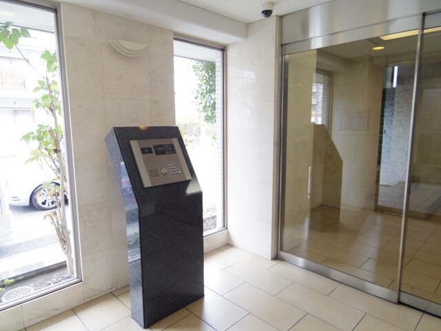 物件外観写真4　(オートロック)