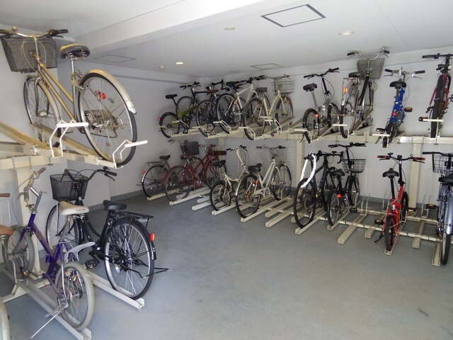 物件外観写真7　(駐輪場)