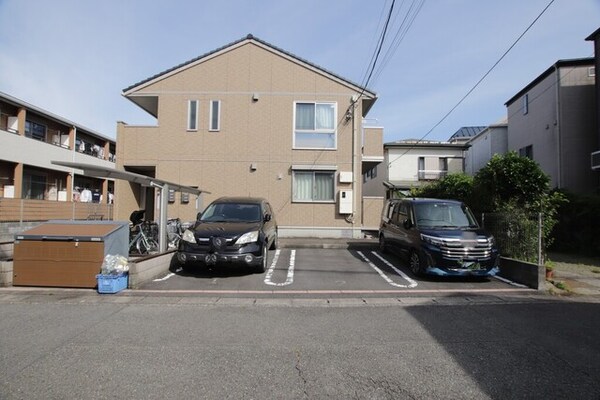 駐車場(敷地内駐車場（空要確認）)