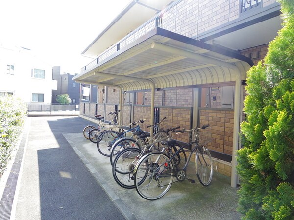 共用設備(★屋根付き駐輪場★)