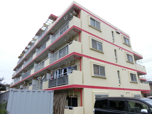 プラーズ千年の物件外観写真