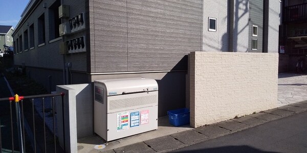 共用設備(ゴミ置き場)