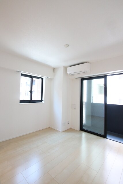 物件内観写真6　(■居室■)