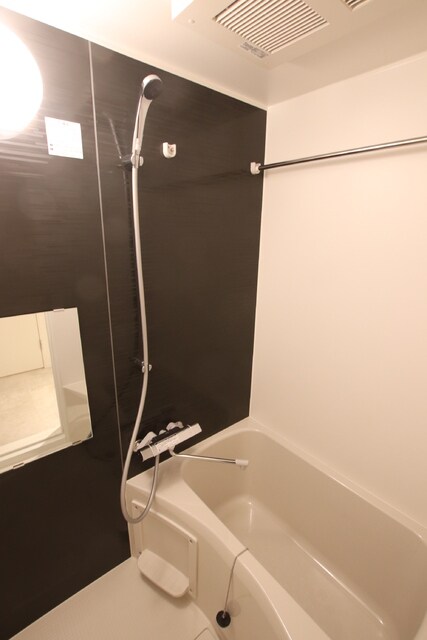 物件内観写真9　(1日の疲れを癒すお風呂です♪)