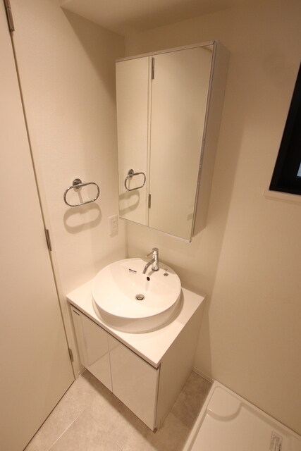 物件内観写真14　(■身支度に欠かせない洗面台■)