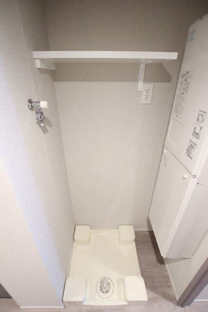 設備(★過去募集時の写真です　洗濯機置き場)