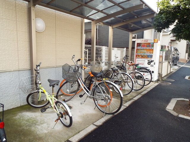 物件外観写真3　(★屋根付駐輪場★（空き状況・使用料等詳細はご確認下さい）)