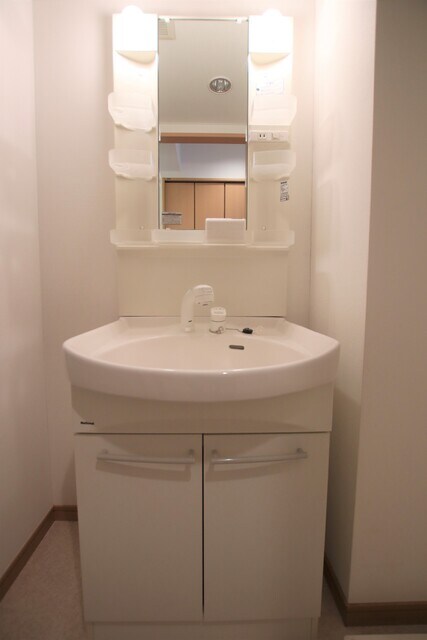 物件内観写真12　(※他号室参考写真)