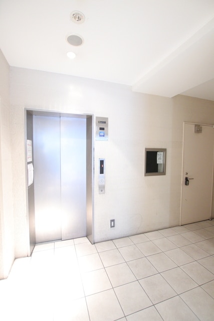 物件外観写真6　(★エレベーター★)