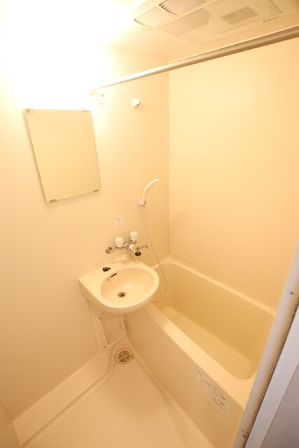 物件内観写真8　(１日の疲れを癒すバスルーム♪)