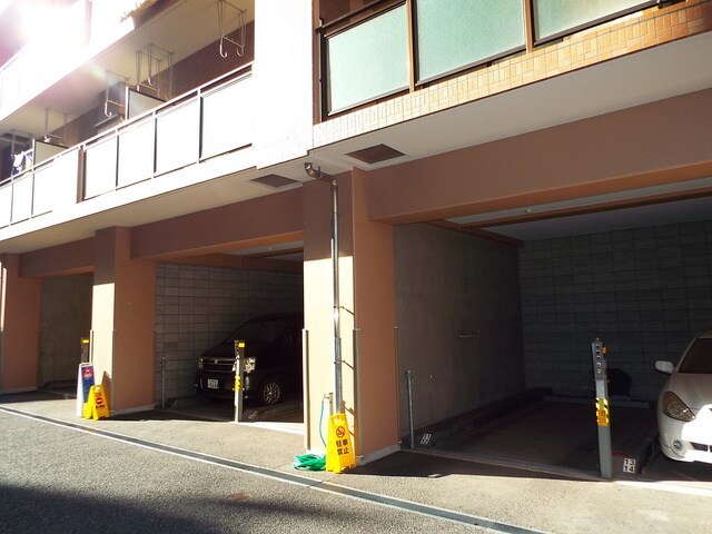 物件外観写真3　(★駐車場★（空き状況・使用料等詳細はご確認下さい）)