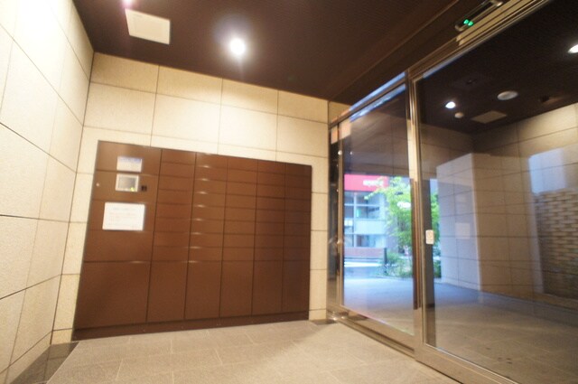 物件外観写真4　(宅配ボックスです♪)