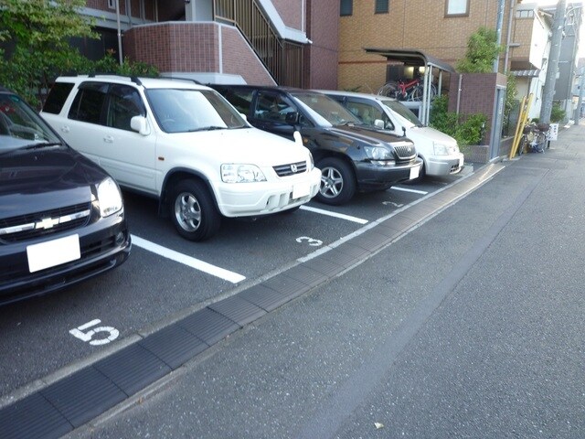 物件外観写真3　(★駐車場★（空き状況・使用料等詳細はご確認下さい）)