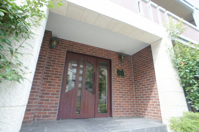 物件外観写真6　(オシャレなエントランス♪)