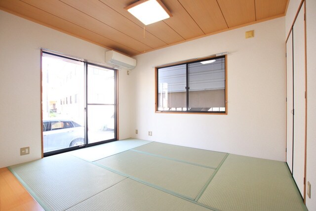 物件内観写真7　(照明は設備ではありません。)