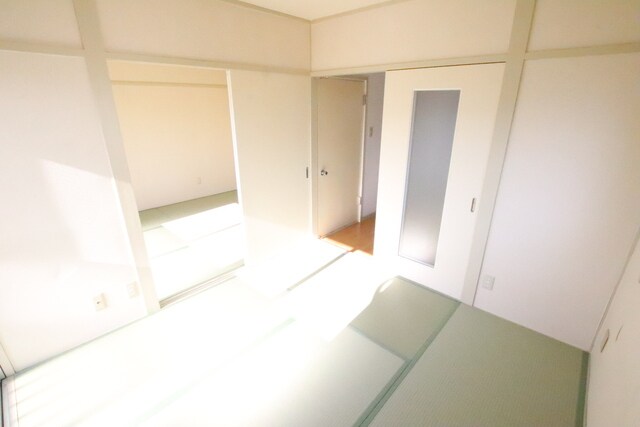 物件内観写真17　(4.5帖の和室です♪)