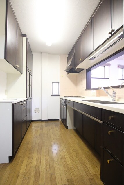 物件内観写真4　(※カーテンの有無は確認中です)