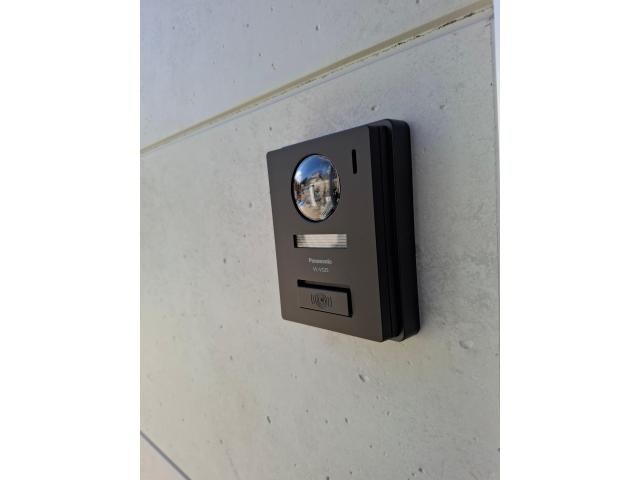 物件外観写真3　(玄関TVドアホン)