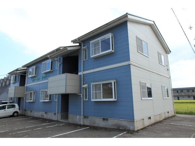 ファーストシャトーの外観