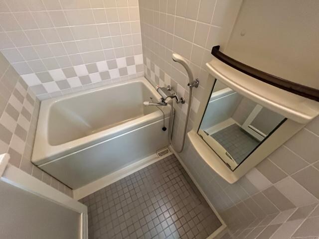 サンフラワーのバス