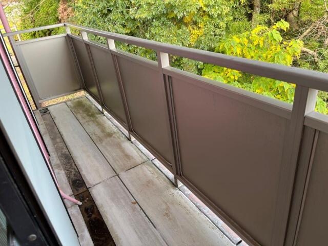 メゾンオリオンのベランダ・バルコニー・庭