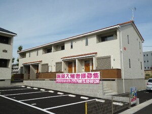 フローラ天久保Ａ外観写真
