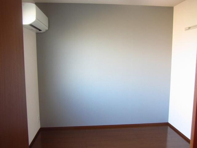 物件内観写真13　(4.5帖洋室)