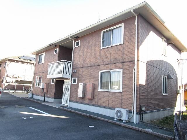 クレセントコートの物件外観写真