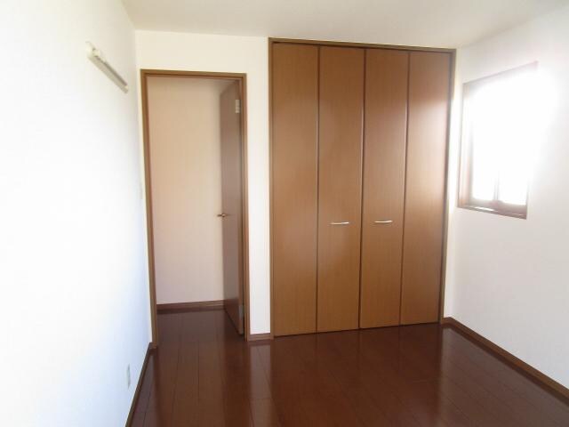 物件内観写真14　(北側洋室)