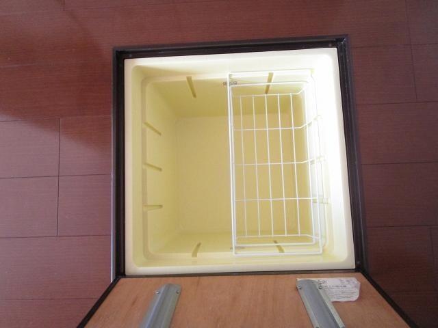 物件内観写真28　(床下収納)