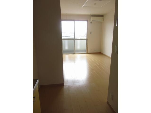 物件内観写真15　(リビング)