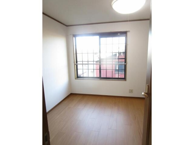 物件内観写真12　(北側洋室)