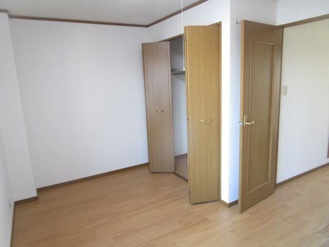 物件内観写真13　(北側洋室)