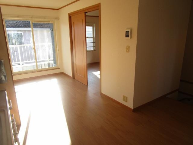 物件内観写真10　(リビング)