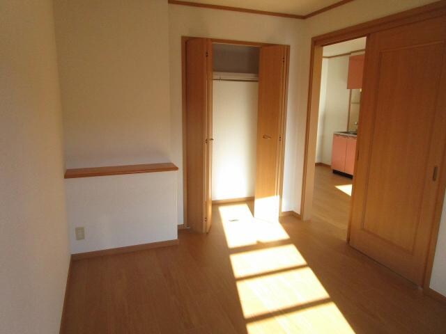 物件内観写真14　(６帖洋室)