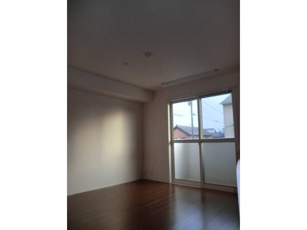 物件内観写真14　(リビング反転タイプ)