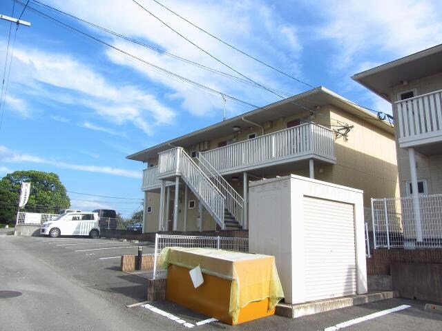 エマーブルⅢＡの物件外観写真