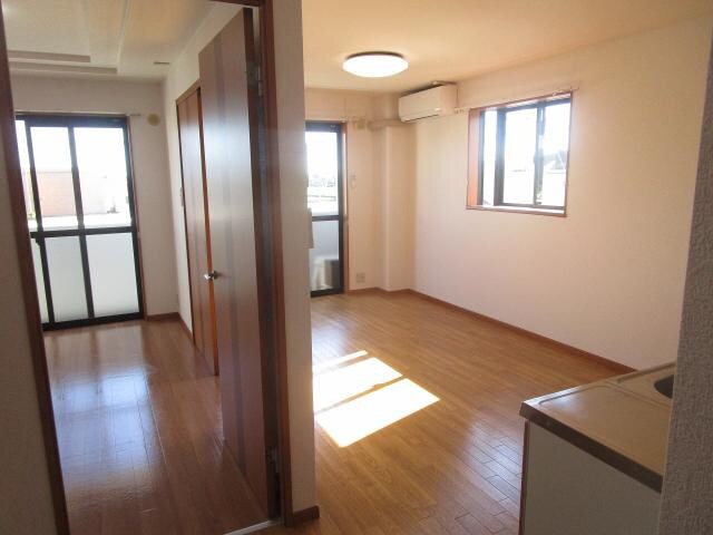 物件内観写真18　(リビング)