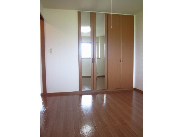 物件内観写真12　(北側洋室)