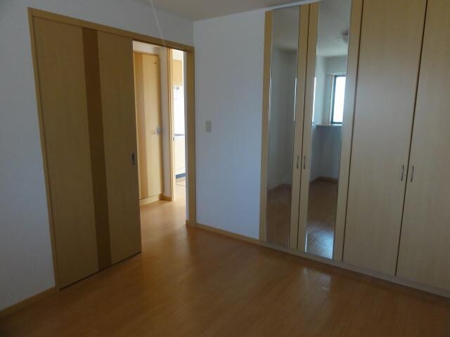 物件内観写真12　(北側洋室)