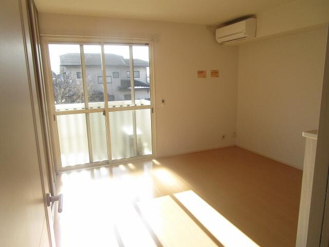 物件内観写真13　(リビング)