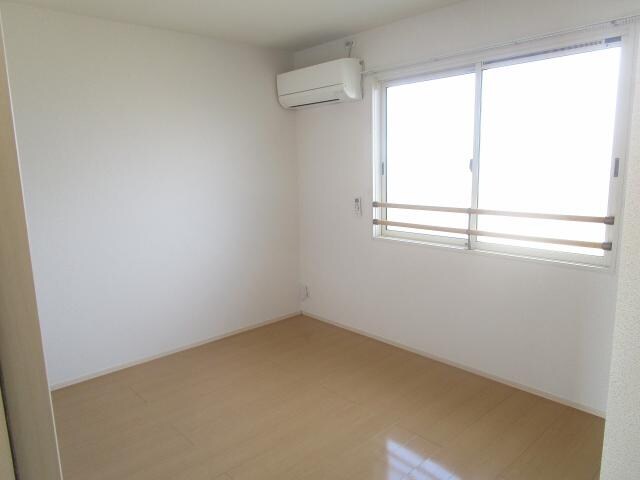 物件内観写真19　(5.5帖洋室)