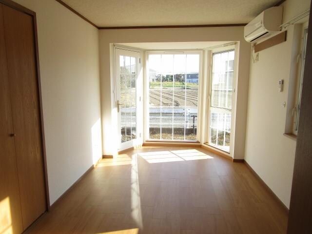 物件内観写真14　(7帖洋室)