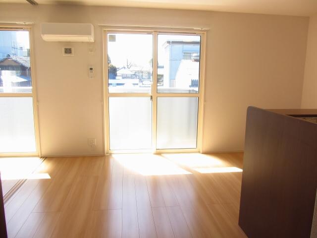 物件内観写真21　(リビング)