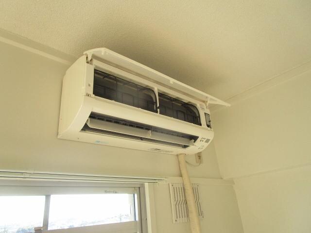 物件内観写真27　(リビングエアコン)