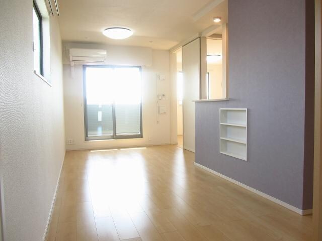 物件内観写真12　(リビング)