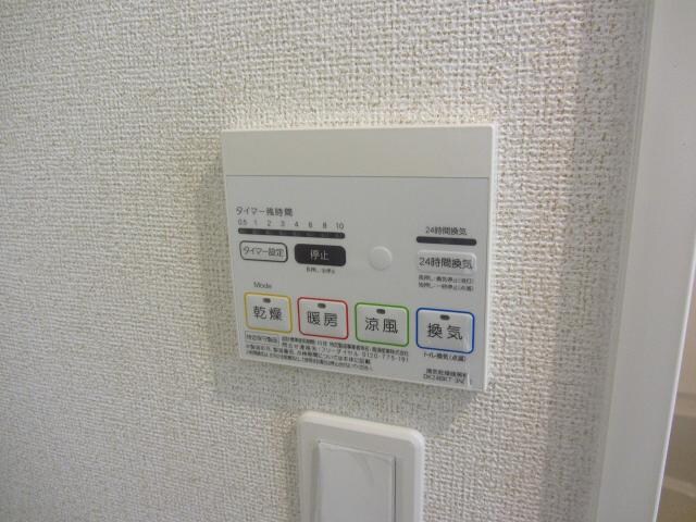 物件内観写真33　(浴室乾燥機)