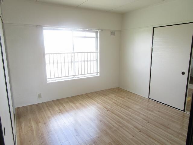 物件内観写真23　(北側洋室)