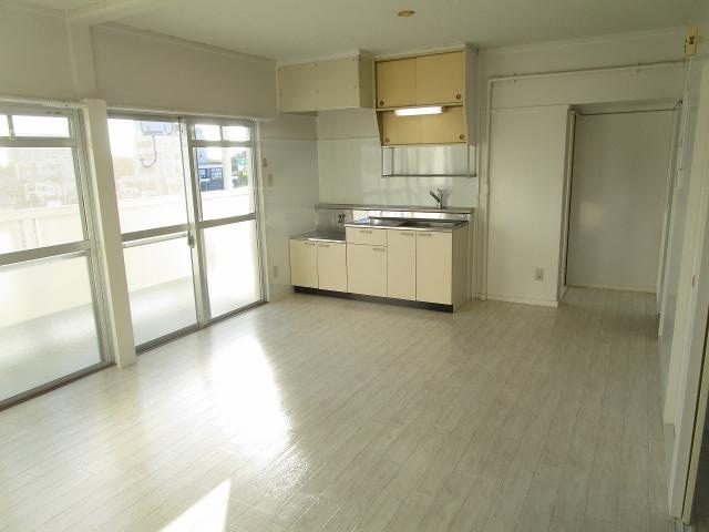 物件内観写真16　(リビング)